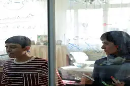 زن و بچه سعید روستایی از نگاه منتقدان خارجی/ بازی بی‌نظیر ایزدیار 