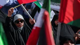 شعار قابل تامل یک پلاکارد در راهپیمایی «حمایت نصر» در تهران + عکس