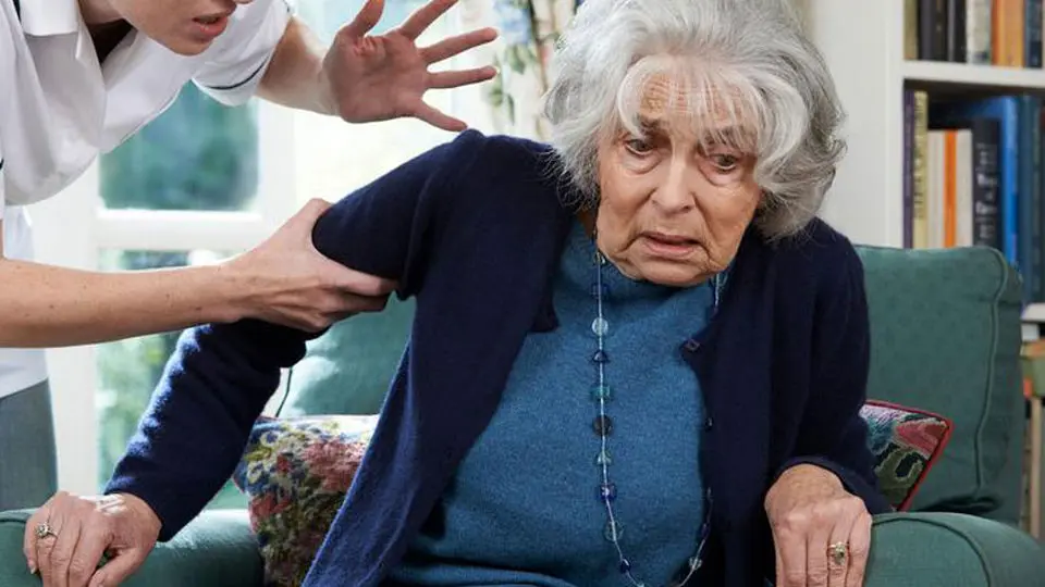 غفلت و آزار جسمی؛  بیشترین سالمندآزاری