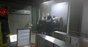 دود از ایستگاه مترو شریعتی مشهد بلند شد