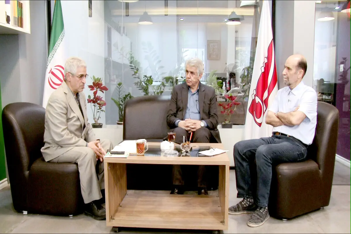 سنت‌گرایان تجددستیز
