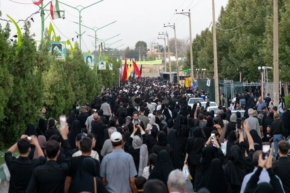 تشییع کنندگان پیکر رهبر شهید انقلاب این وسائل را همراه داشته باشند + جزییات 