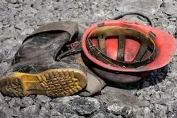 حرف‌های تلخ یک هفته پس از حادثه مرگبار در معدن طزره دامغان: برای باقی کارگران معدن، کاری انجام دهید!/ معدن‌کار اگر در معدن نمیرد، با سرطان می‌میرد/ ویدئو

