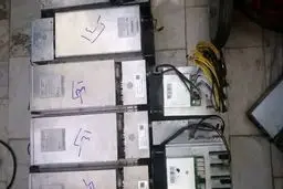 جمع آوری ماینرهای غیرمجاز این بار در یک واحد تجاری قم
