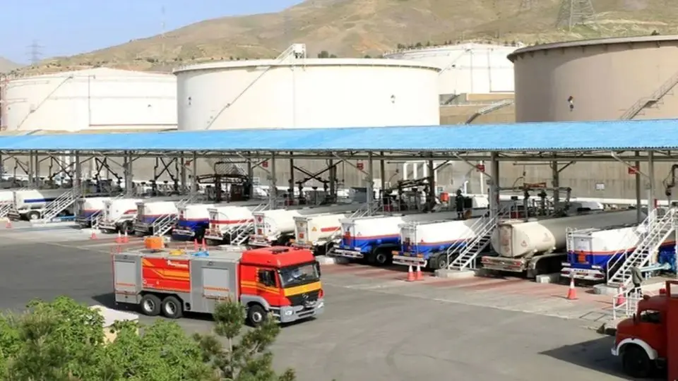 احتمال انتشاردود از مخازن نفت شهران+علت