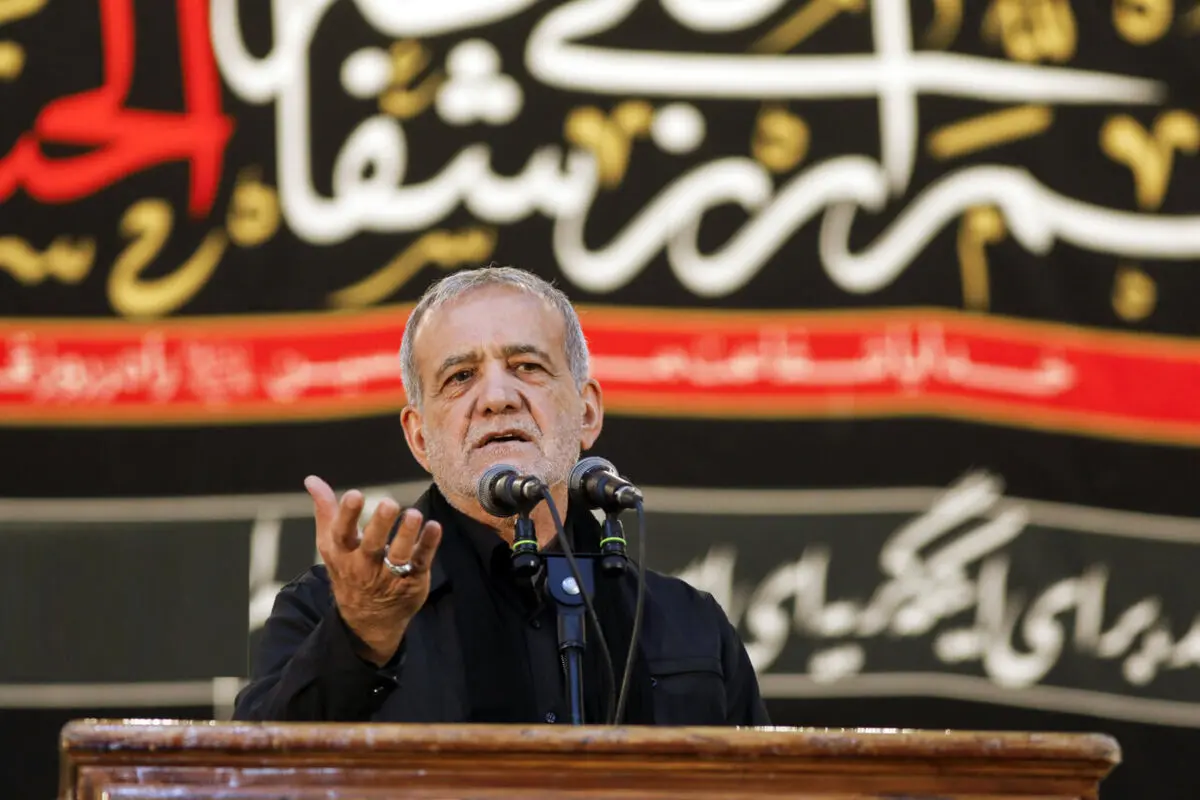 نوحه‌خوانی ‎پزشکیان در شب عاشورا/ ویدئو
