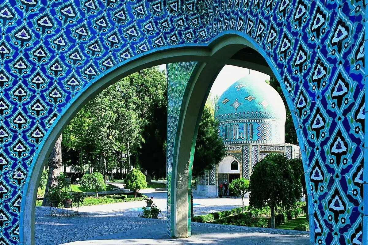 العطار النیشابوری.. رائد الأدب العرفانی الفارسی