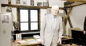 از دموکراسی شورایی تا منطق استثناگرایی