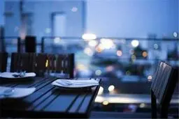 دریافت حق سرویس در رستوران‌ها غیرقانونی است