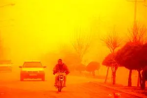 توفان شدید در یزد / توفان با سرعت ۱۲۹ کیلومتر بر ساعت یزد را در نوردید