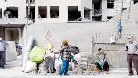 خیلی دور؛ خیلی نزدیک
