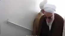 حضور آیت الله مجتبی خامنه ای رهبر انقلاب در منزل مرحوم مصباح یزدی