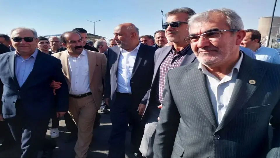 افتتاح مجتمع خدماتی و رفاهی خورشیدی در آذربایجان شرقی