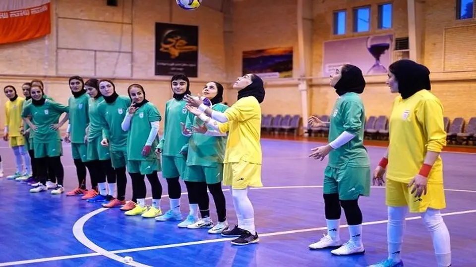 تساوی تیم ملی فوتسال بانوان مقابل لهستان

