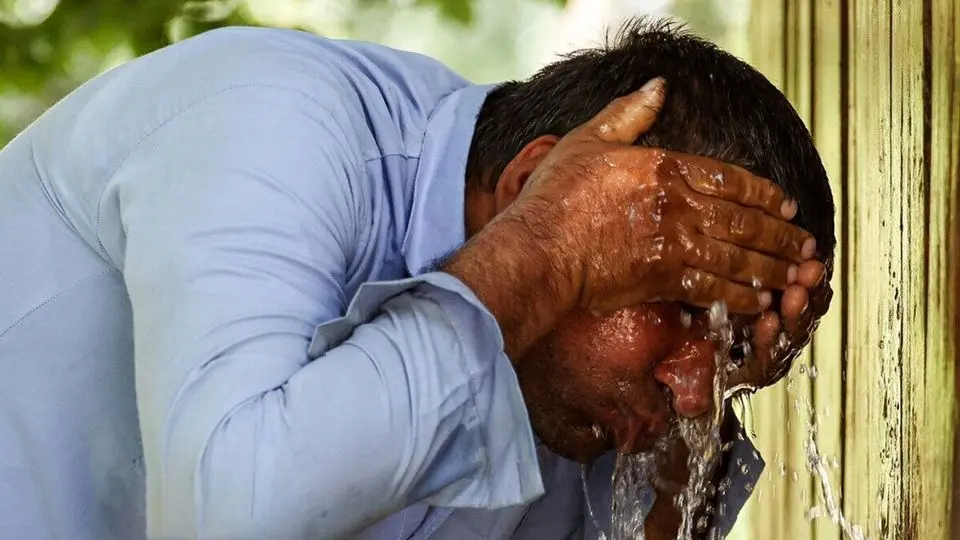 هشدار نارنجی در تهران ؛ باد شدید و گرد و خاک در پیش است