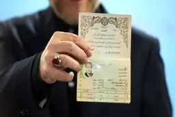 حضور و غیاب سرشناس‌ها