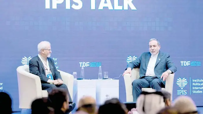 دیپلماسی زیر آتش
