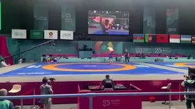 دور افتخار ساروی با پرچم ایران بعد از قهرمانی + ویدیو