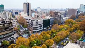 کافه‌گردی در مرکز و اجاره روزانه خانه در تهران- سفر پاییزی به پایتخت
