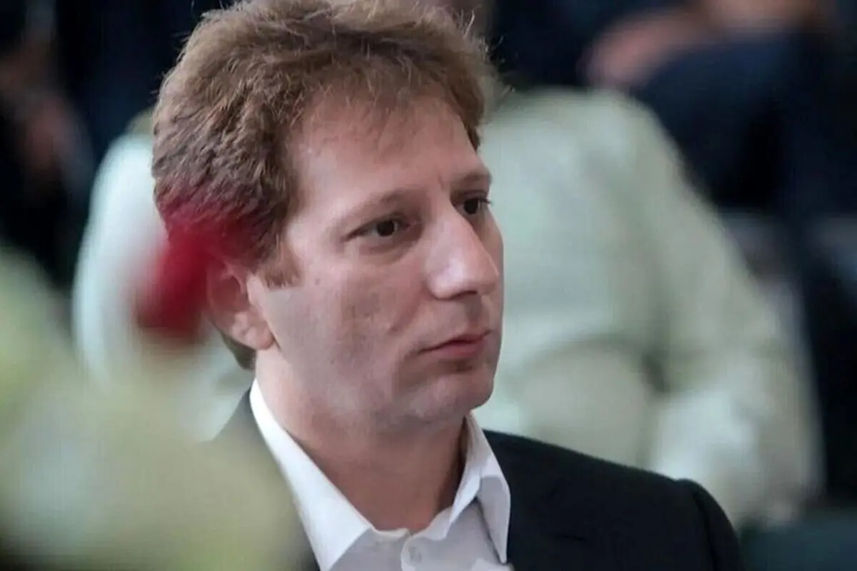 بابک زنجانی هم برای دولت پزشکیان شاخ و شانه کشید!
