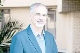  «قانون‌ اساسی» نیازمند بازنگری
