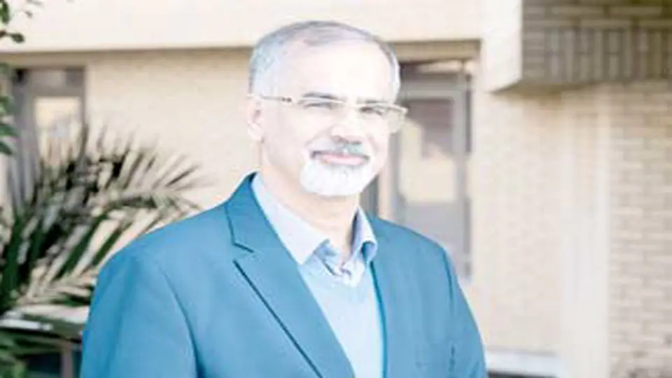  «قانون‌ اساسی» نیازمند بازنگری
