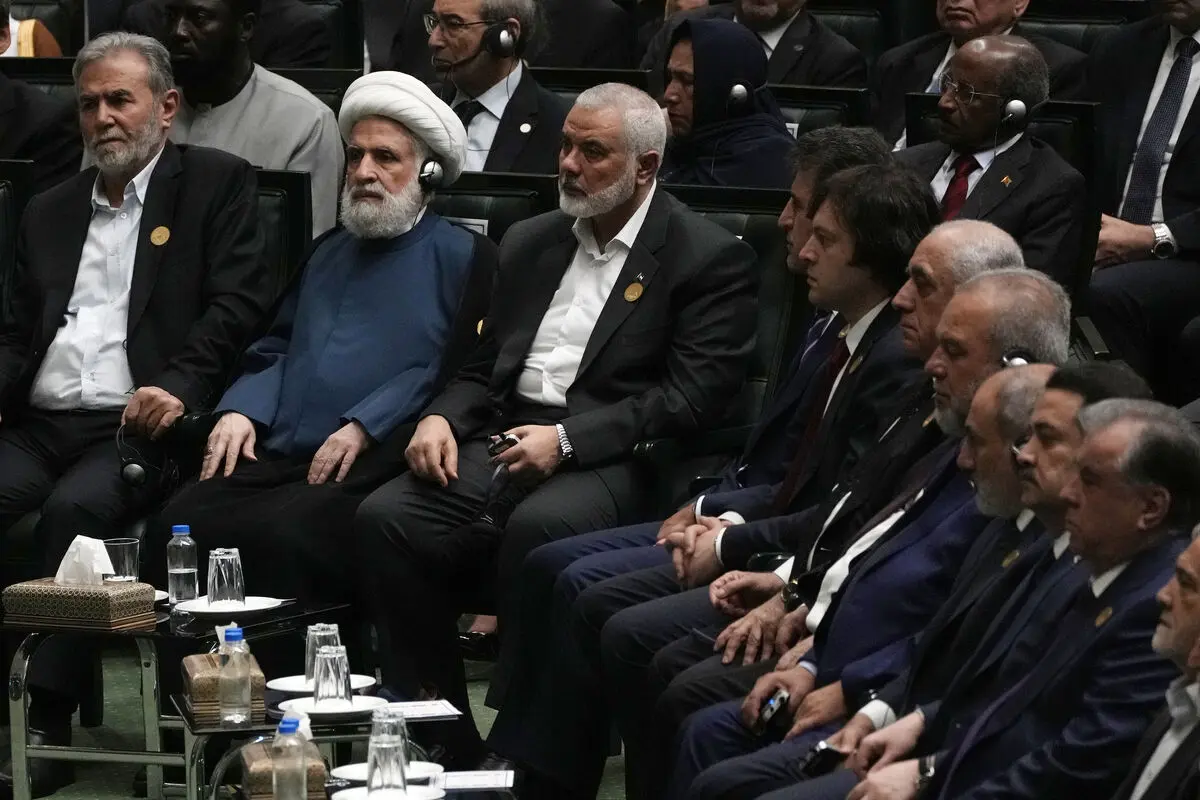 جلسه بررسی ترور «اسماعیل هنیه» با حضور مسئولان سپاه قدس و وزارت اطلاعات
