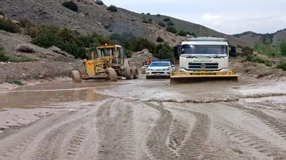 خطر سیلاب و رانش زمین در چالوس