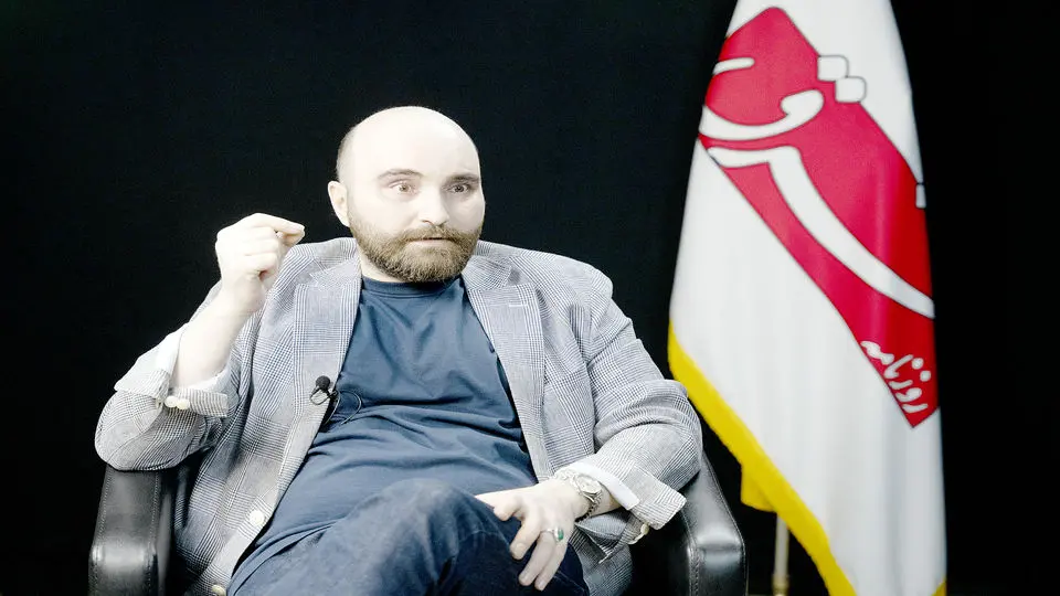 من را بهنام پدرم قضاوت میکنند