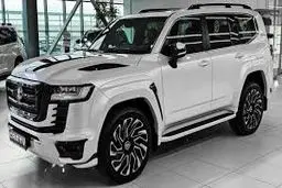 لندکروزر جدید در راه ایران

