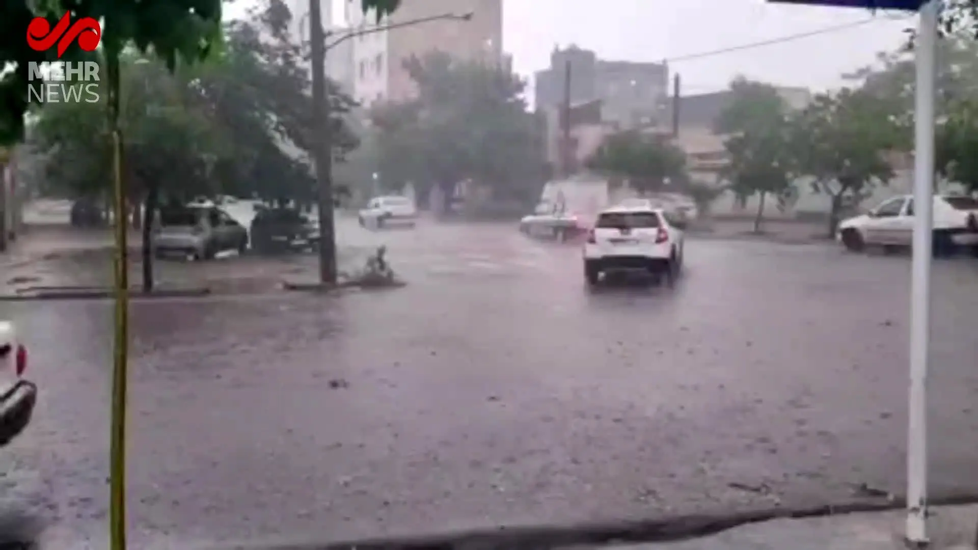 بارش تگرگ در تبریز/ عکس