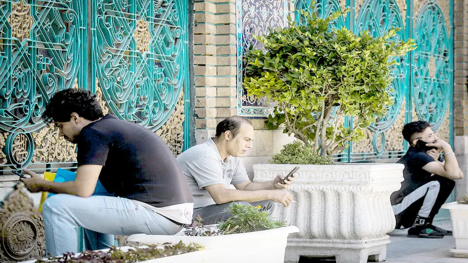 دسترسی به اینترنت در سراشیبی سقوط