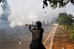 آزادی 155 گروگان در حمله تروریستی به قطار مسافری پاکستان

