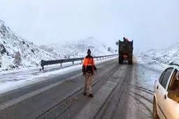 جاده نایین به اصفهان مسدود شد