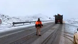 جاده نایین به اصفهان مسدود شد
