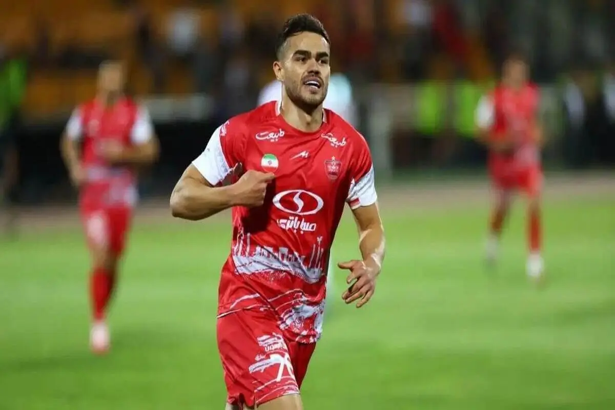 قرارداد ستاره پرسپولیس تمدید شد؟