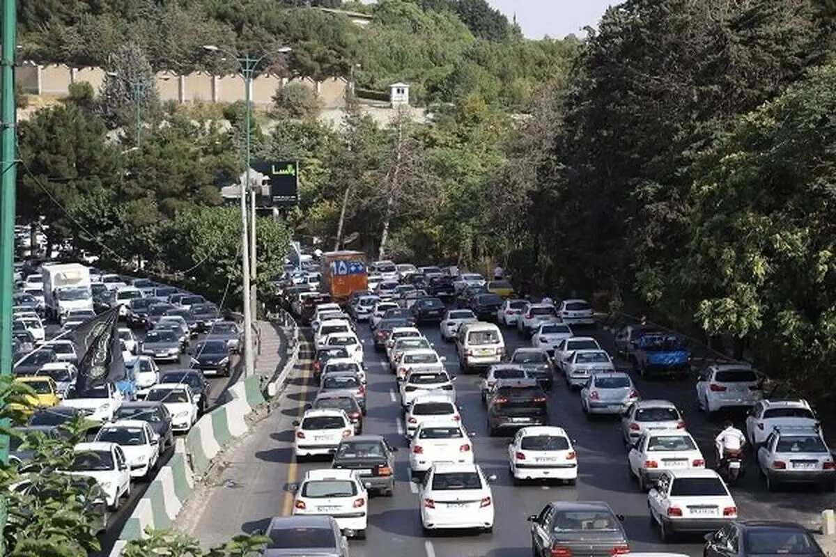 ترافیک سنگین در معابر تهران