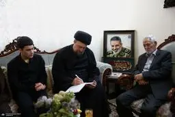 پسر کوچک سیدحسن خمینی مانند برادر بزرگ‌تر هم‌رکاب پدر شد + عکس