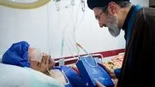 عیادت آیت‌الله سیدمجتبی خامنه‌ای از جانبازان انفجار پیجرهای حزب الله لبنان + عکس
