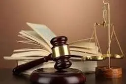هم‌نشینی اجباری در یک قاب