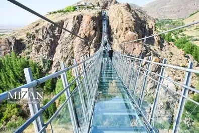 پل معلق شیشه‌ای هیر در اردبیل