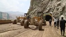 راهداری: پاکسازی جاده چالوس تقریباً رو به پایان است