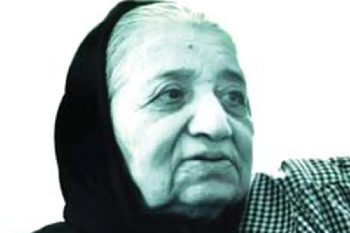 پریشادخت شعر و فرزانه‌‌بانوی نازپرورده‌ آربابا و گل‌‌‌دختر آبیدر
