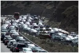 ترافیک ۲ کیلومتری در کندوان
