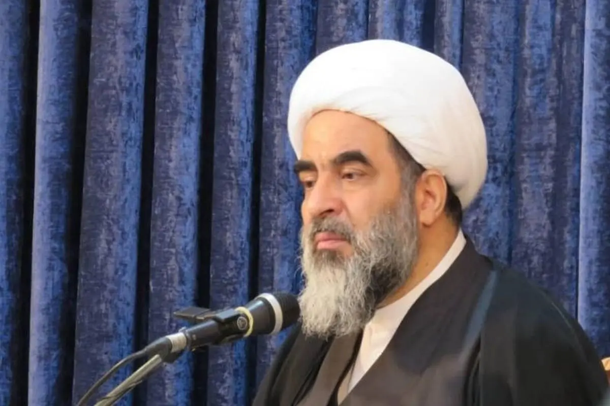 معماری اسلامی و شهرسازی اسلامی همانند طب اسلامی و اقتصاد اسلامی حرف غلطی است! 