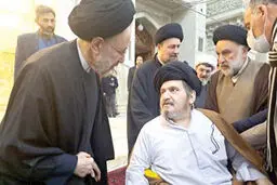 حسین خمینی
 در مراسم سالگرد عمویش حاضر شد
