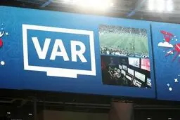 گل‌گهر - پرسپولیس با حضور VAR