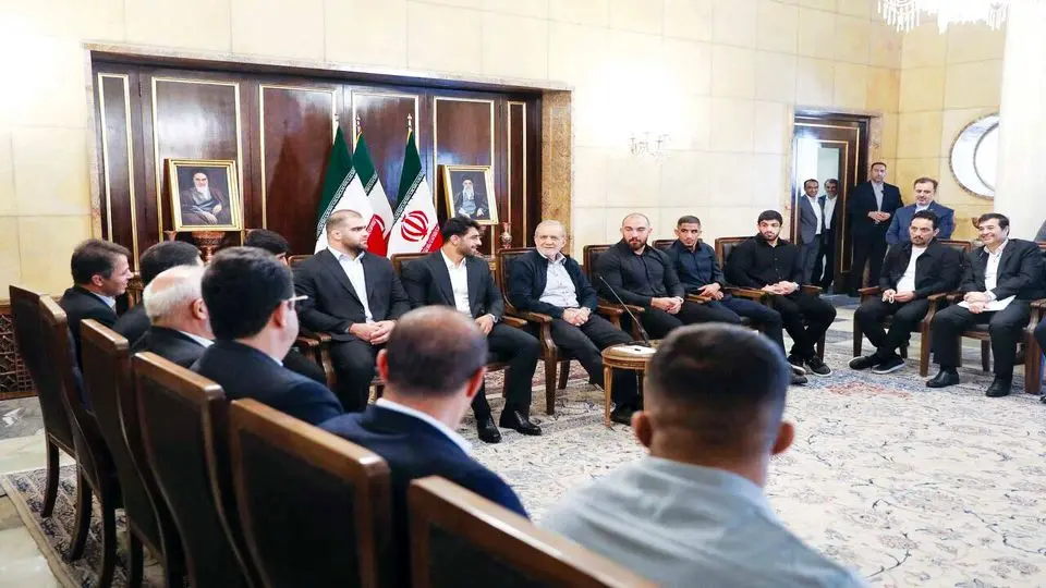 پزشکیان: تسلیم‌شدن در وجود ما نیست