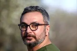 علی معینی، فعال سیاسی به مرخصی متصل به آزادی آمد