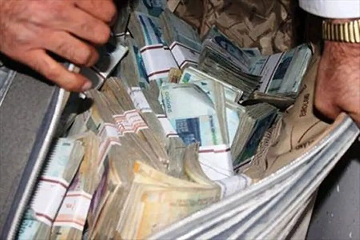 محدودیت تبادلات مالی برای هزار و ۲۲۶ شخص مظنون به پولشویی

